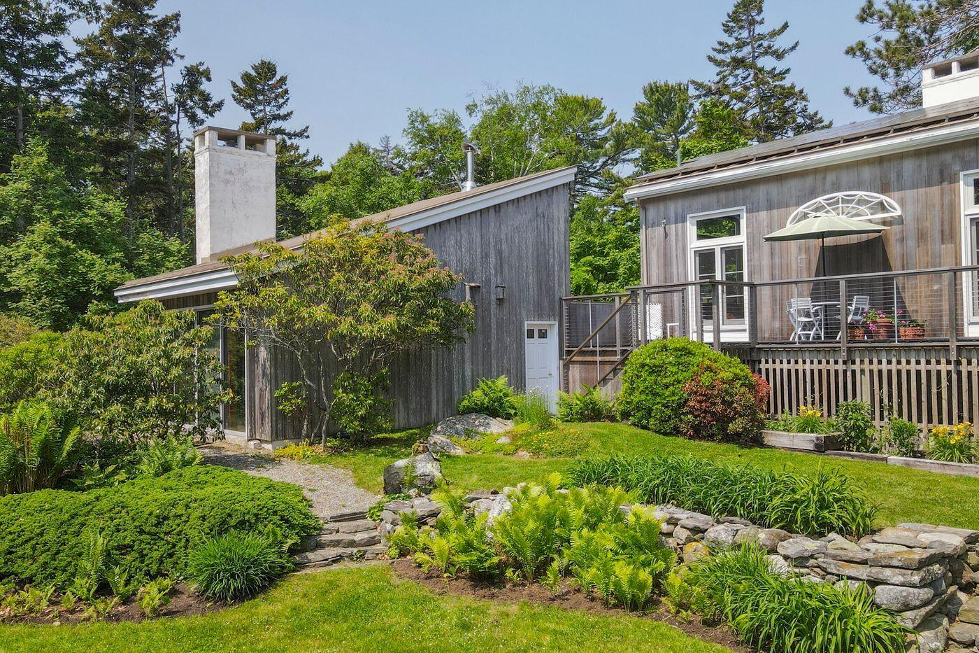 80 Hayfield Way Rockport ME 04856