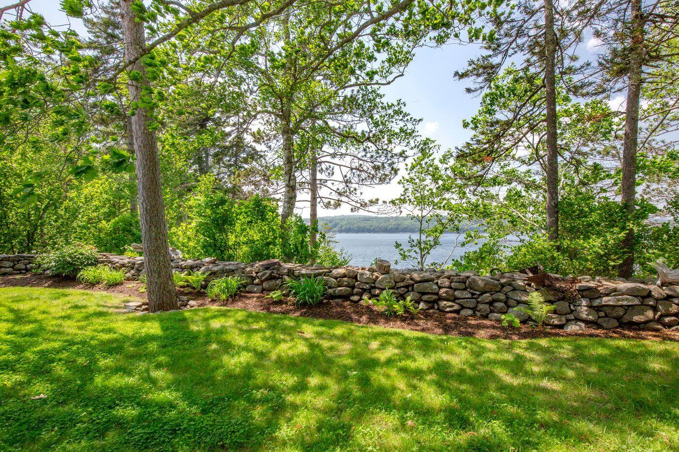 80 Hayfield Way Rockport ME 04856