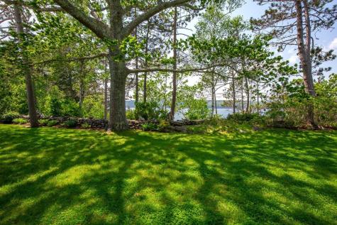 80 Hayfield Way Rockport ME 04856