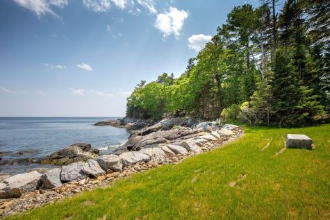 80 Hayfield Way Rockport ME 04856