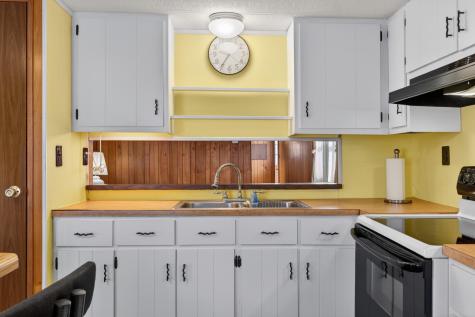 59 Sandalwood Circle Kittery ME 03904