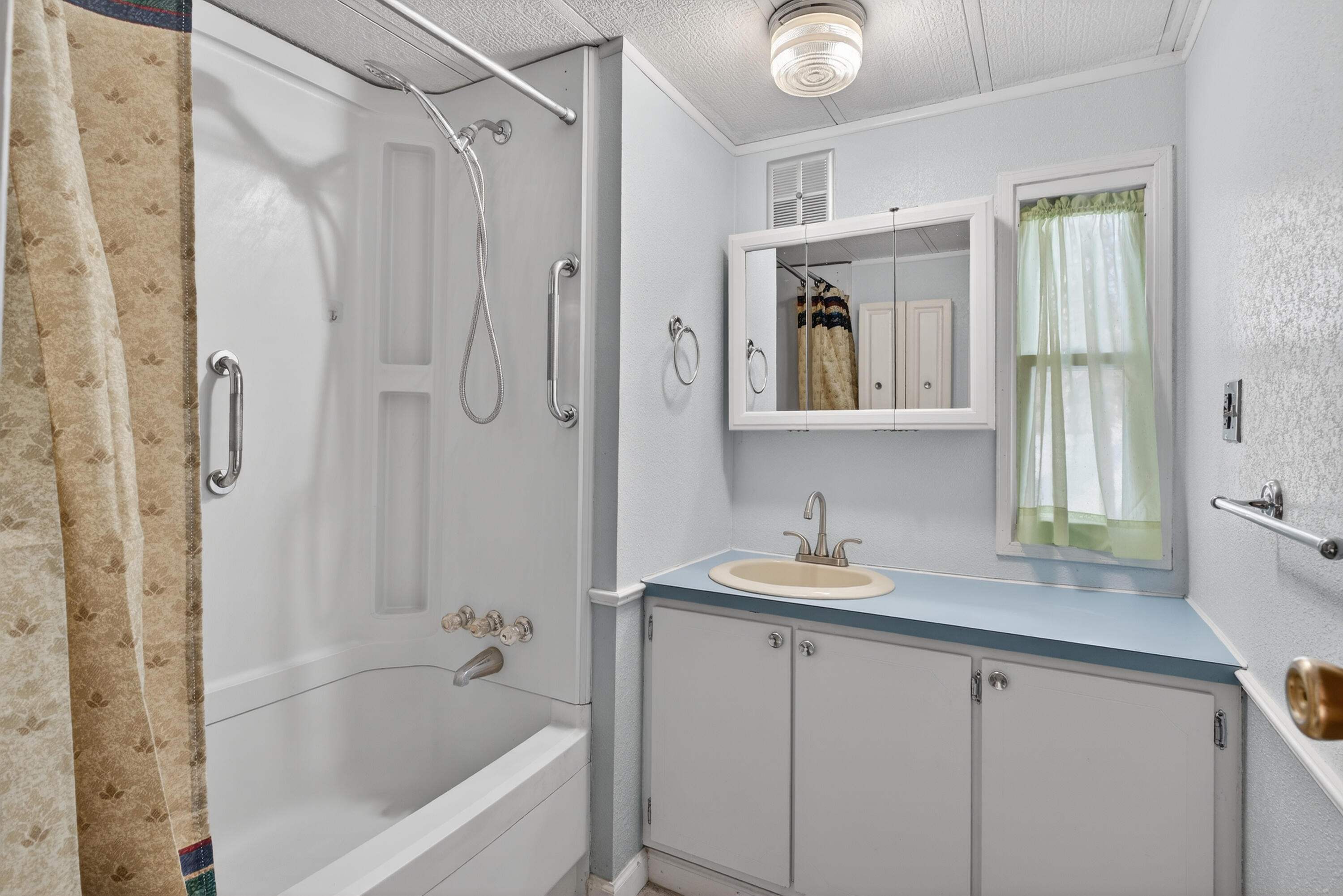 59 Sandalwood Circle Kittery ME 03904