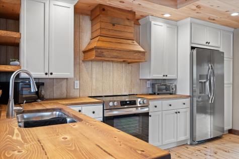 17 Hopkins Lane Verona Island ME 04416