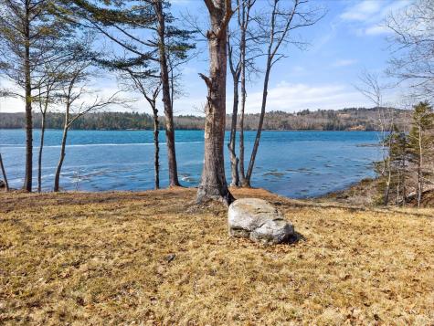 17 Hopkins Lane Verona Island ME 04416