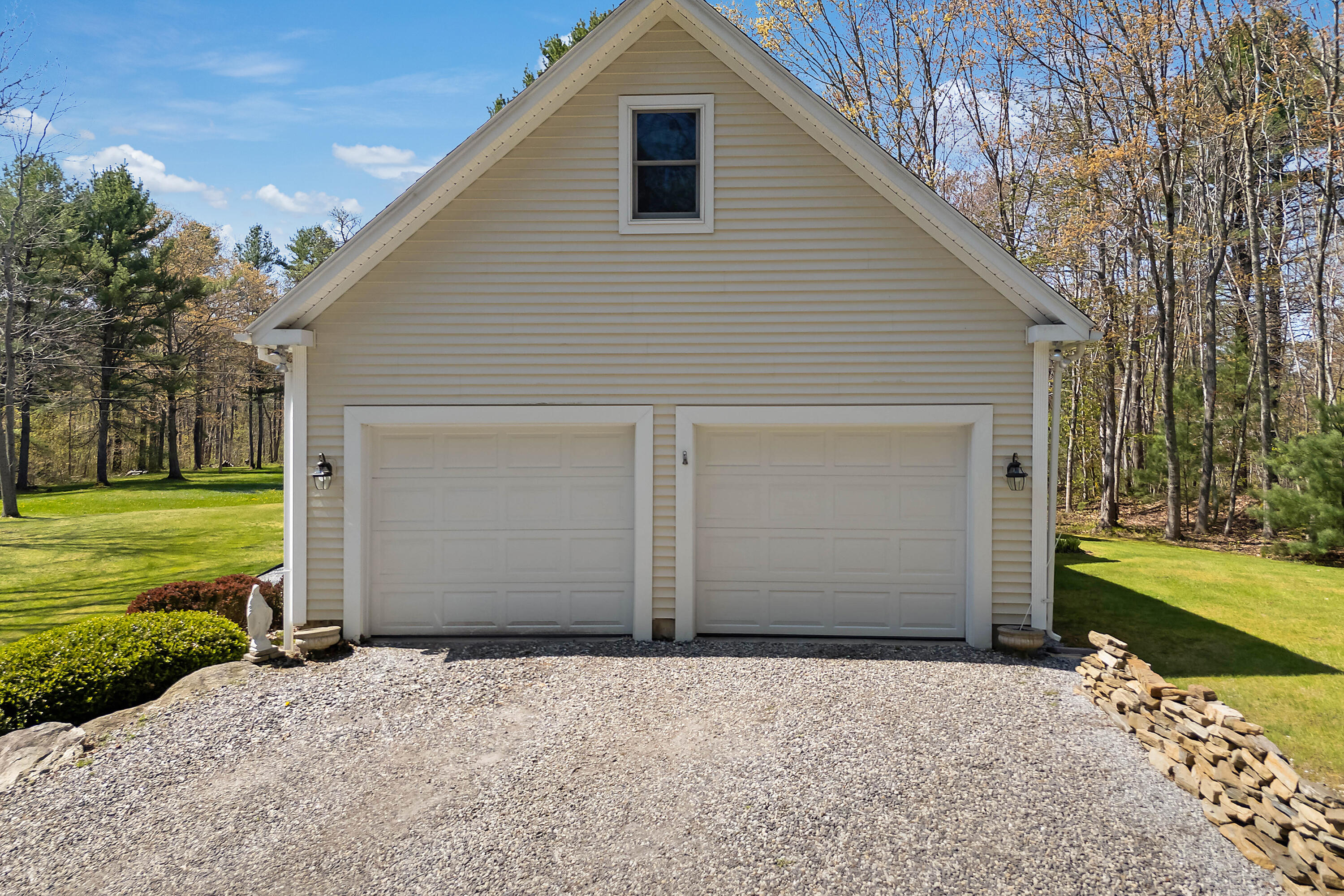 23 Sunny Acres Lane Boothbay ME 04537