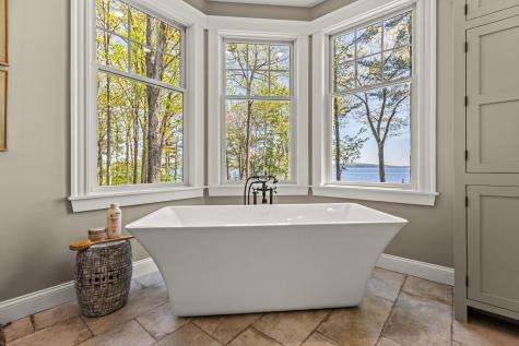 18 Sheehans Island Road Raymond ME 04071