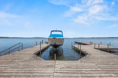 18 Sheehans Island Road Raymond ME 04071