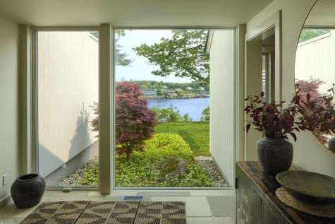 4 Ice House Point York ME 03909