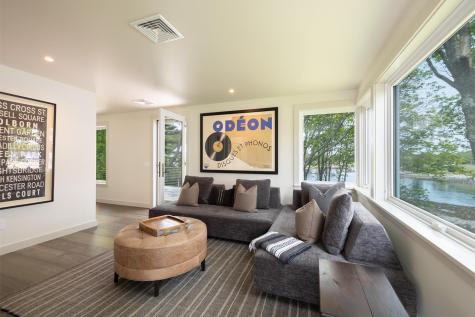 4 Ice House Point York ME 03909