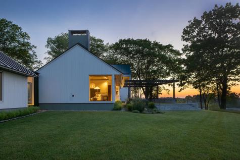 4 Ice House Point York ME 03909