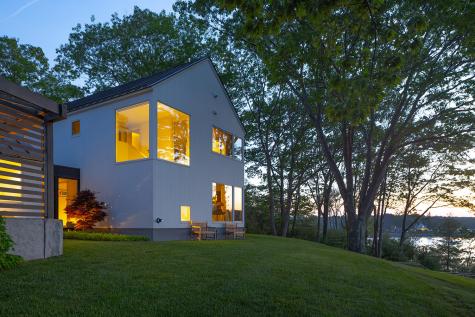 4 Ice House Point York ME 03909