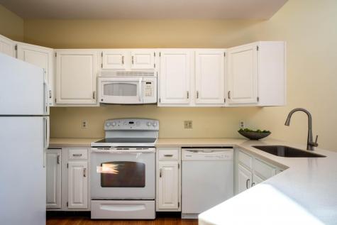 105 Hillside Street Yarmouth ME 04096