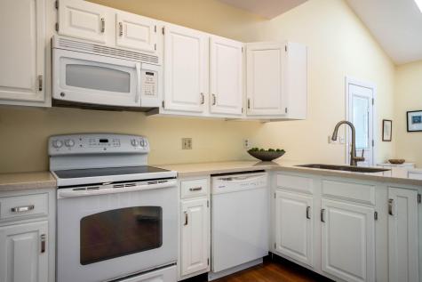 105 Hillside Street Yarmouth ME 04096
