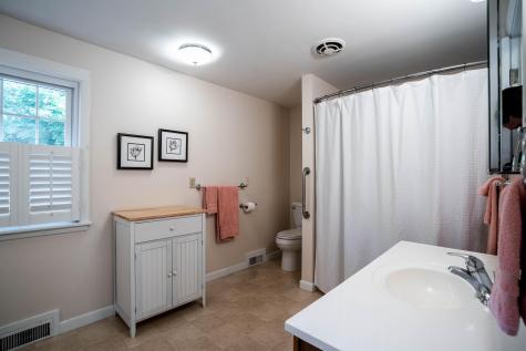 105 Hillside Street Yarmouth ME 04096