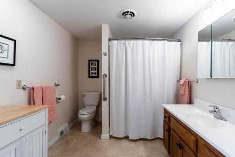 105 Hillside Street Yarmouth ME 04096