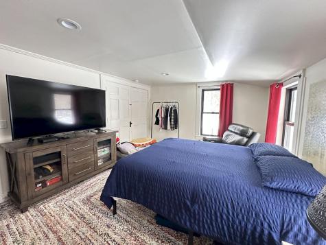 132 Lake Avenue Farmington ME 04938