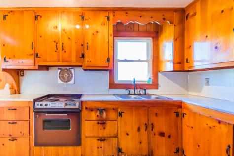 77 Hardscrabble Road Poland ME 04274