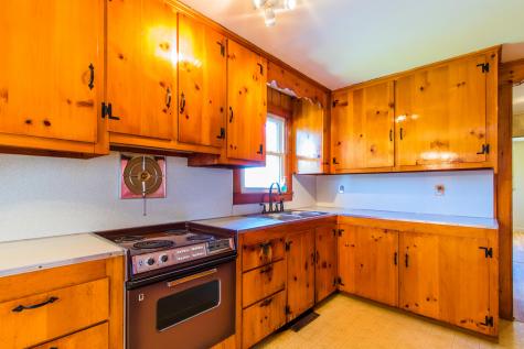 77 Hardscrabble Road Poland ME 04274