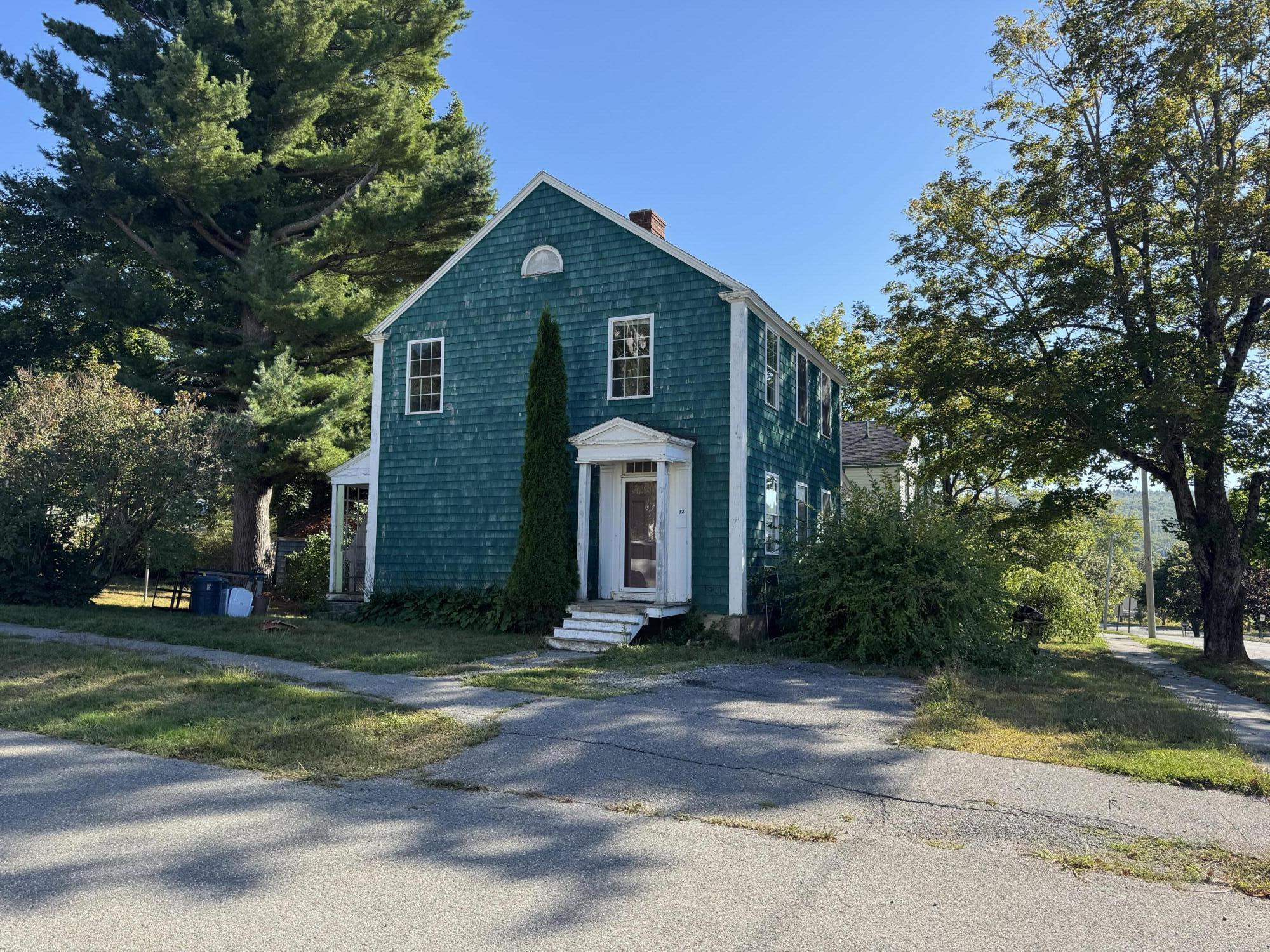 12 Silver Street Bucksport ME 04416