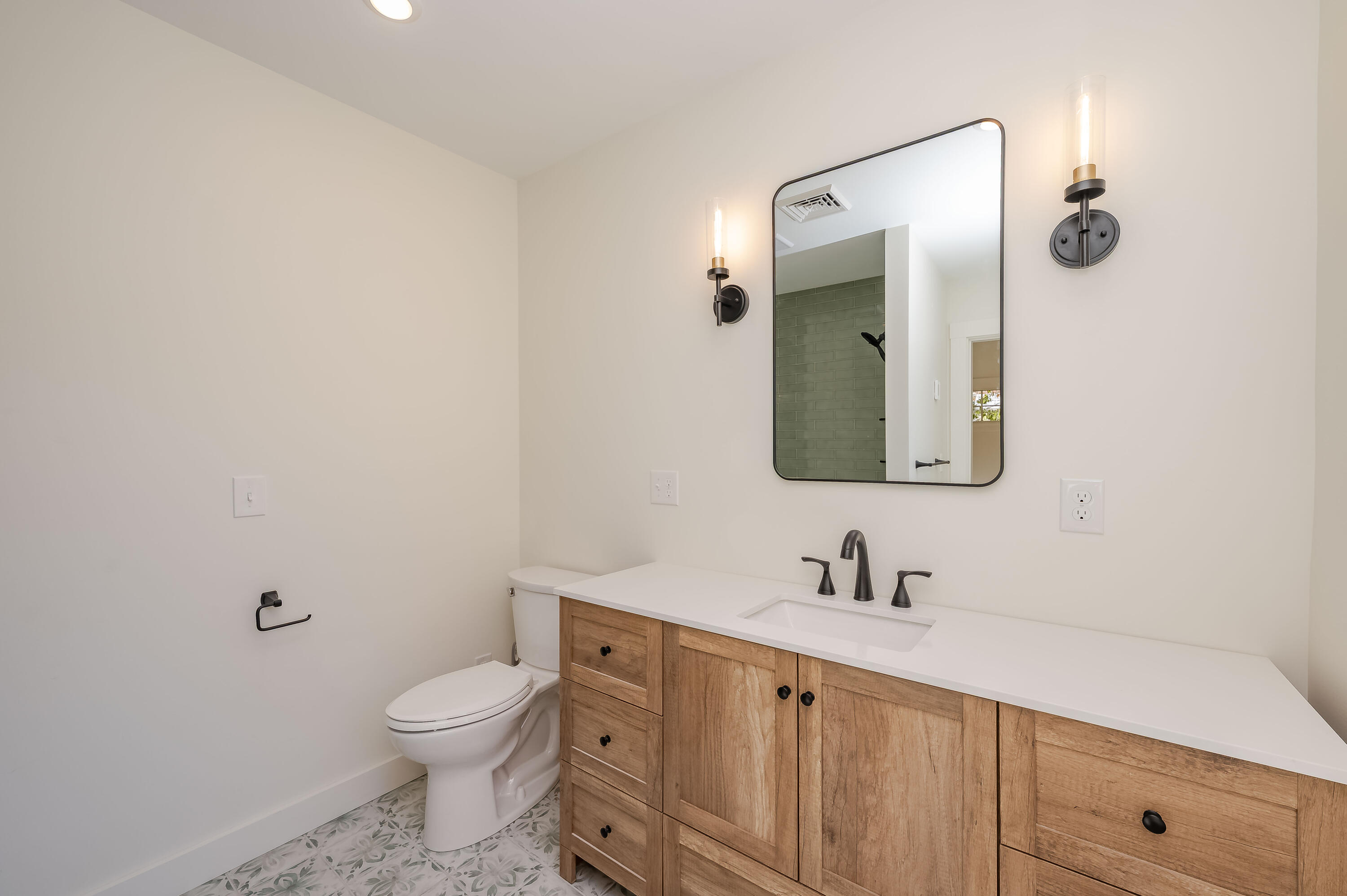 93 Lebanon Road North Berwick ME 03906