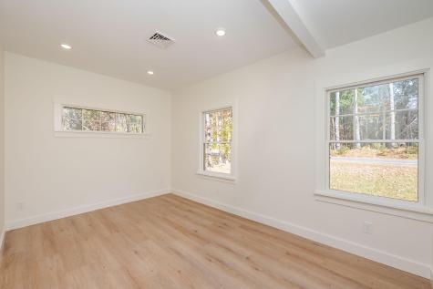 93 Lebanon Road North Berwick ME 03906