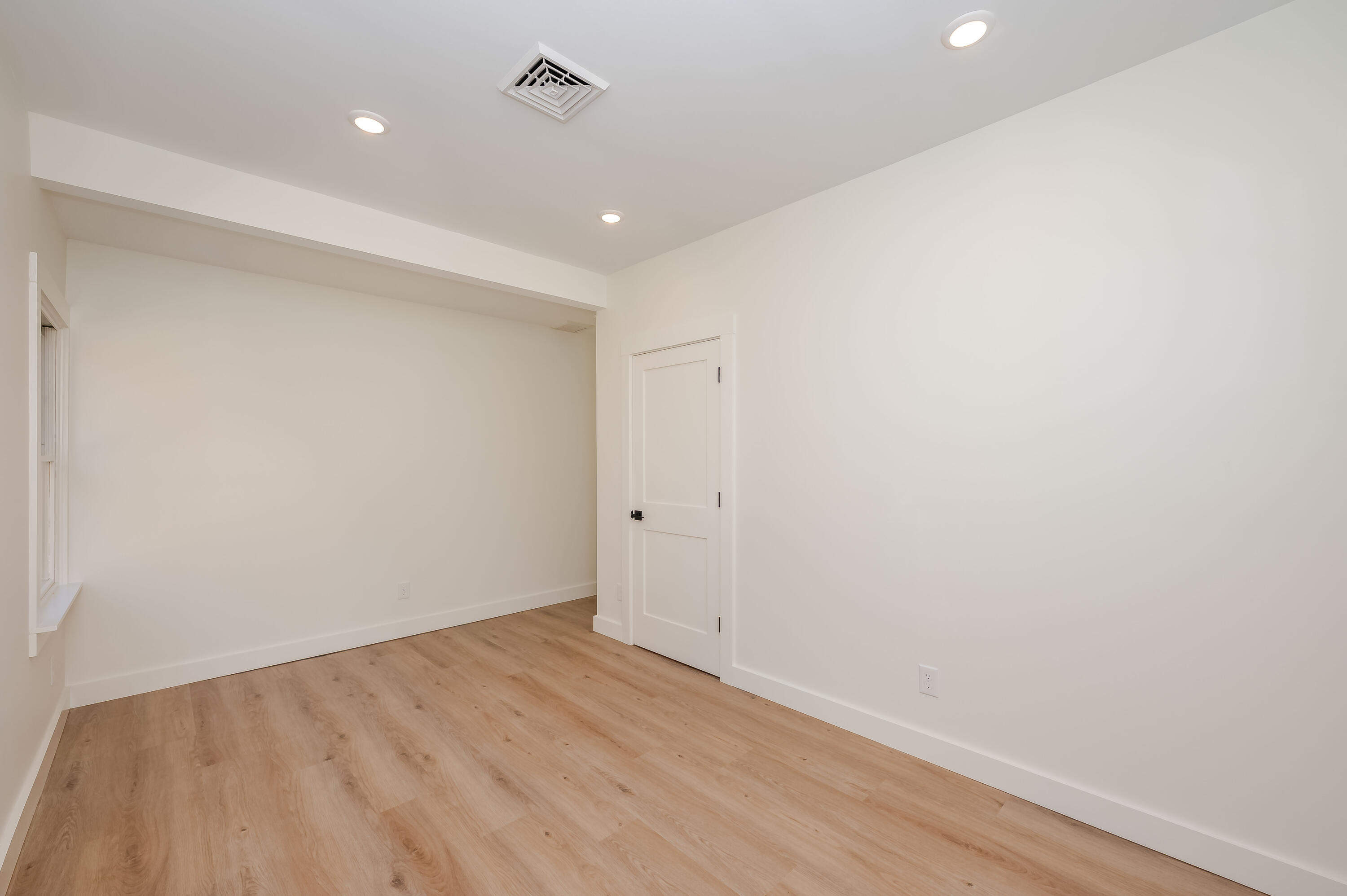 93 Lebanon Road North Berwick ME 03906