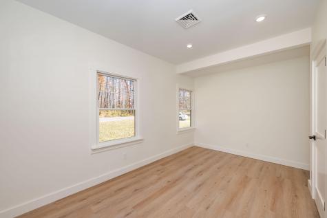 93 Lebanon Road North Berwick ME 03906