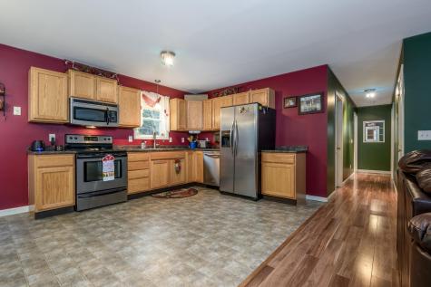 37 Lion Lane Oxford ME 04270