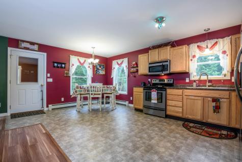 37 Lion Lane Oxford ME 04270