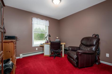 37 Lion Lane Oxford ME 04270