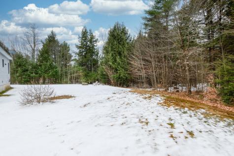 37 Lion Lane Oxford ME 04270