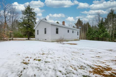 37 Lion Lane Oxford ME 04270