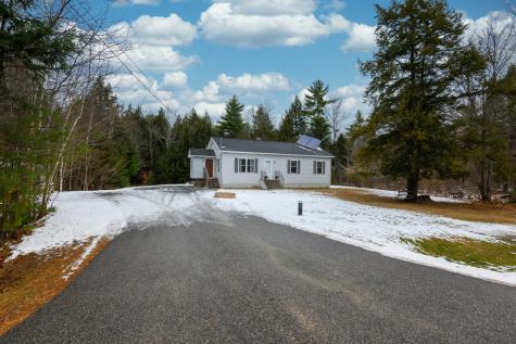 37 Lion Lane Oxford ME 04270