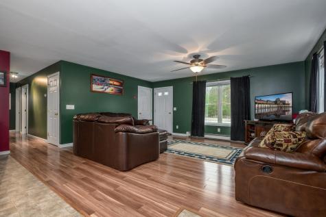 37 Lion Lane Oxford ME 04270