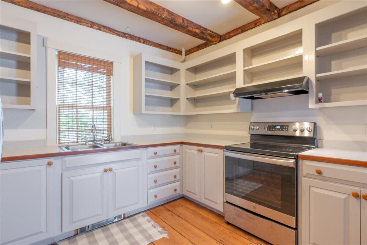 56 Thomaston Street Rockland ME 04841