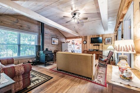 15 Seaward Road Turner ME 04282