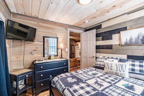 15 Seaward Road Turner ME 04282