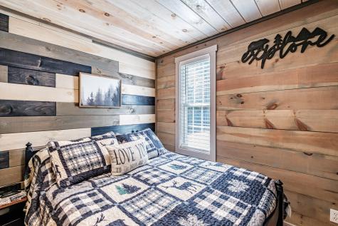 15 Seaward Road Turner ME 04282