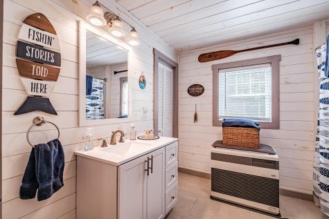 15 Seaward Road Turner ME 04282