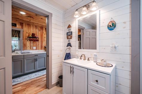 15 Seaward Road Turner ME 04282