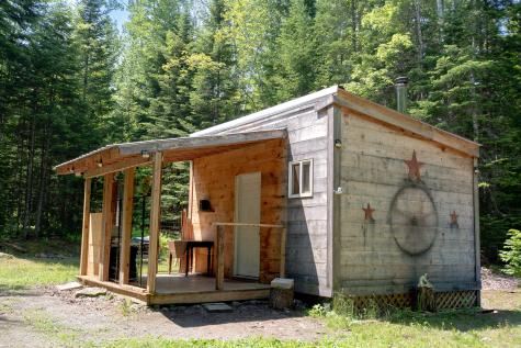 647 Parsons Landing Road Dover-foxcroft ME 04426