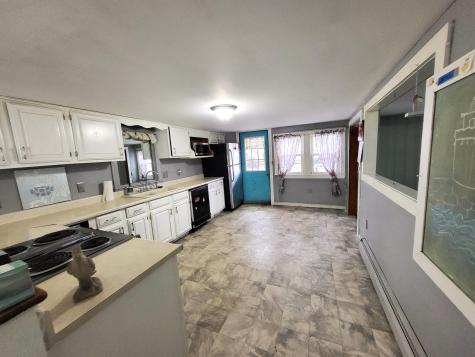 4 Highland Avenue Cumberland ME 04021