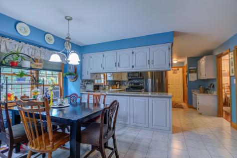 8 Coachman Avenue Auburn ME 04210