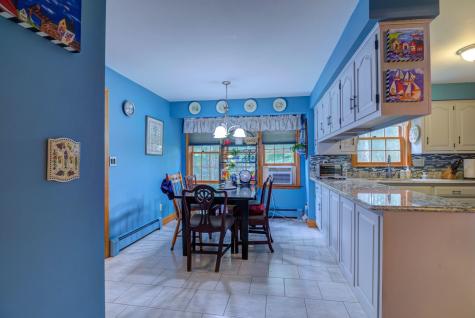 8 Coachman Avenue Auburn ME 04210