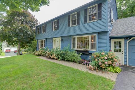 8 Coachman Avenue Auburn ME 04210