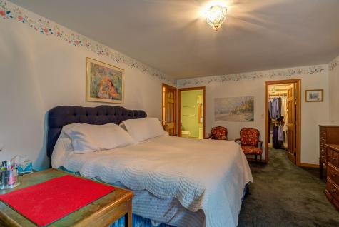 8 Coachman Avenue Auburn ME 04210