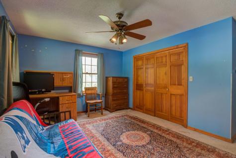 8 Coachman Avenue Auburn ME 04210