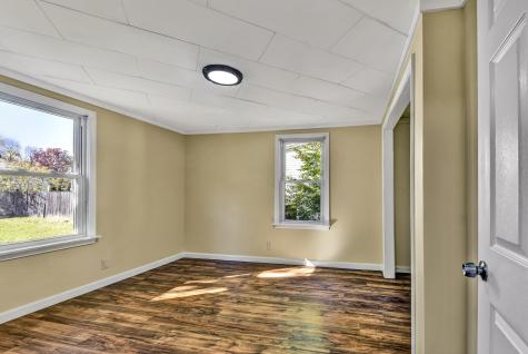 17 Montcalm Street Fairfield ME 04937