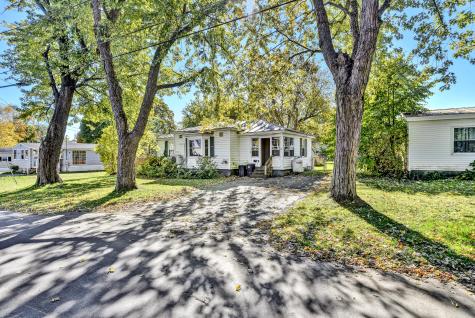 17 Montcalm Street Fairfield ME 04937