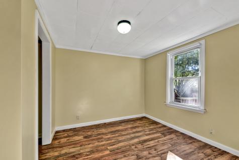 17 Montcalm Street Fairfield ME 04937